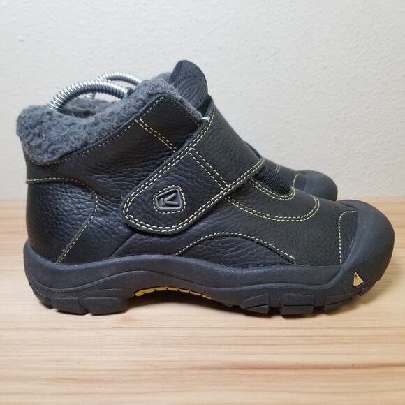 Keen Big Kids Size 4 Winter Snow Booties Black Leather Wide Strap Slip On - Picture 7 of 11